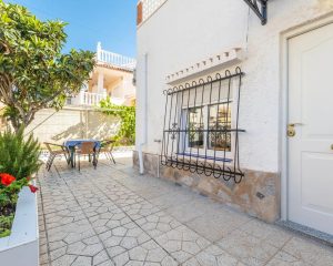 Entrada por terraza