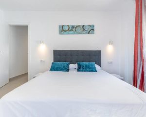Habitación con cama matrimonio