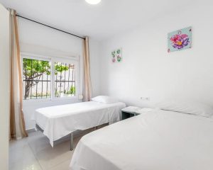Habitación con dos camas individuales