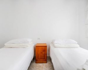 Habitación con dos camas individuales