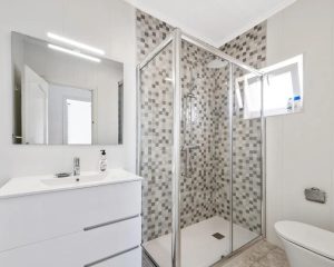 Baño con ducha