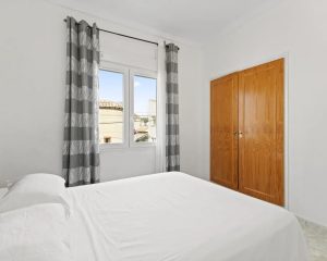 Habitación cama matrimonio con armario